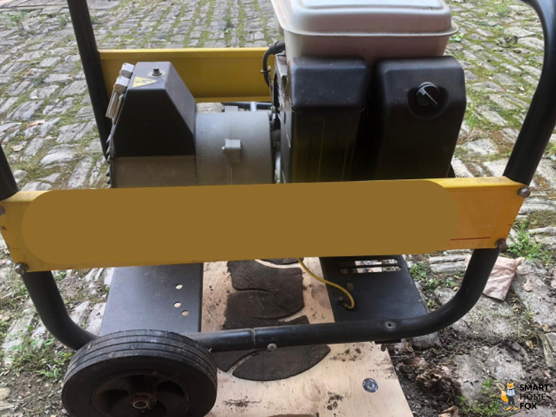 Übersicht von einem Stromgenerator mit Motor